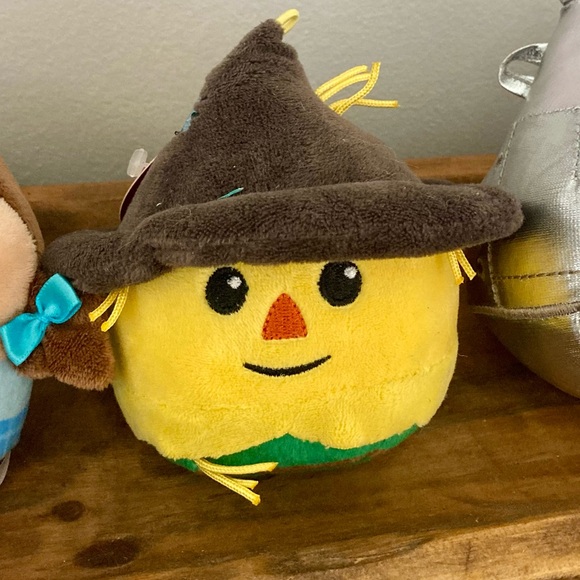 Hallmark Plush Wizard of Oz Ornaments - Picture 4 of 14